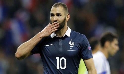 بسبب تضامنه مع فلسطين.. مسؤولة فرنسية تصف بنزيما بـ”عميل “حماس”